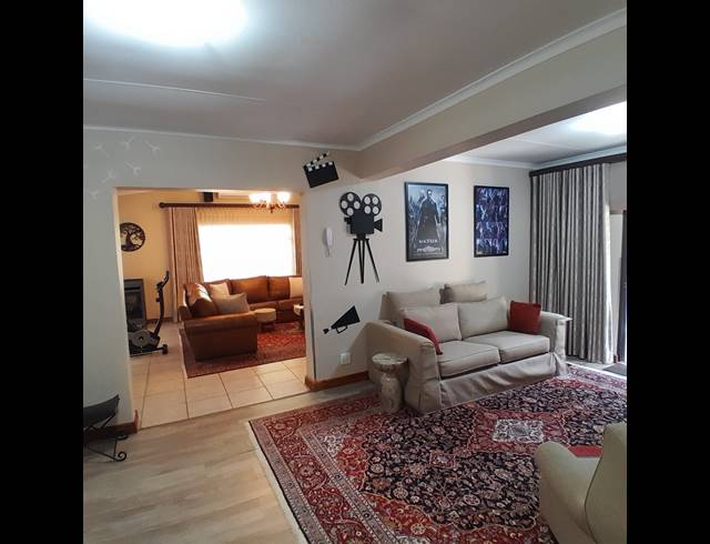 3 BEDROOM HOUSE FOR SALE IN SAFARI GARDENS